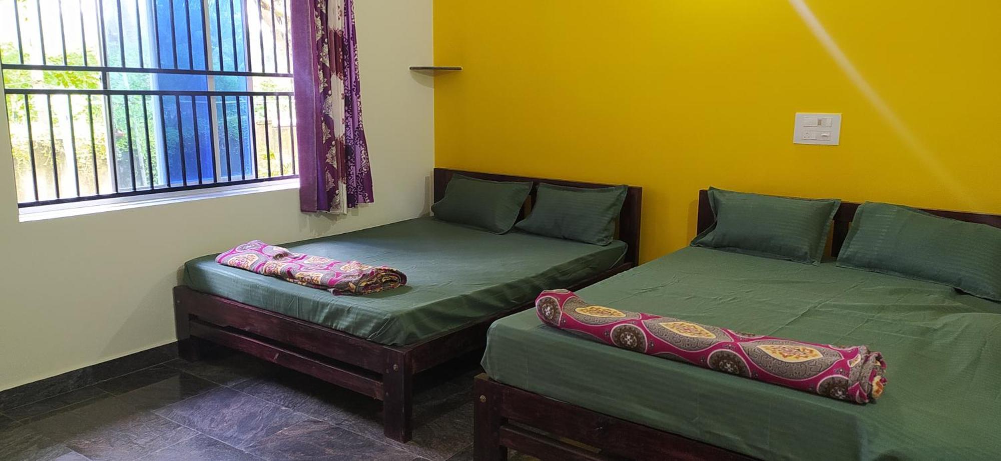 Ratnakar Arundekar Home Stay In Beach Side Ac Room Gokarna  Εξωτερικό φωτογραφία